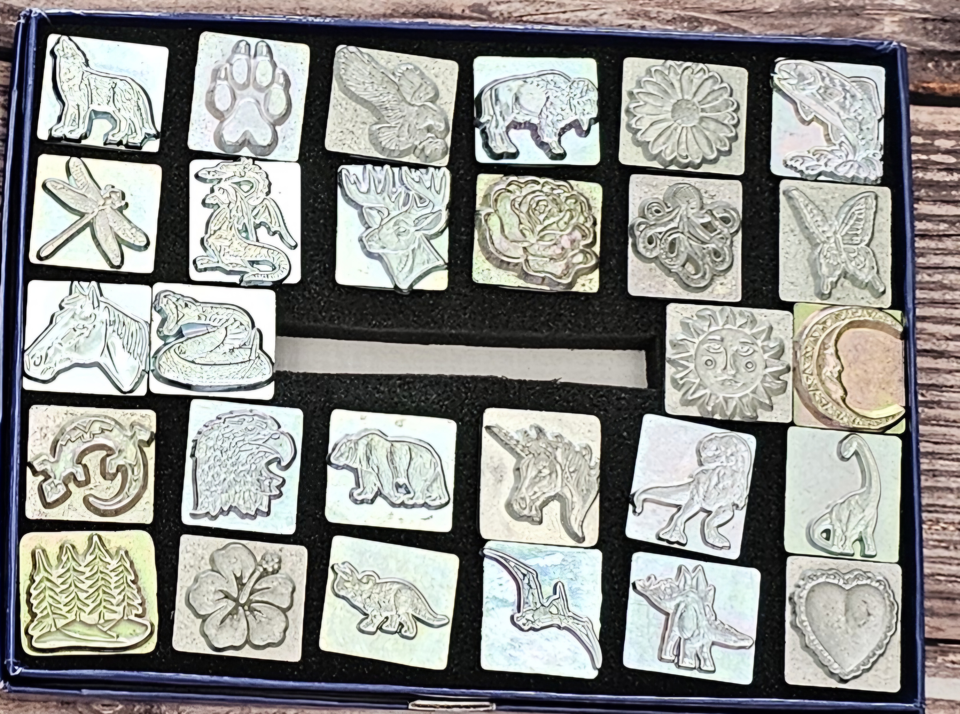 Engraved Animal & Nature Stamp Set